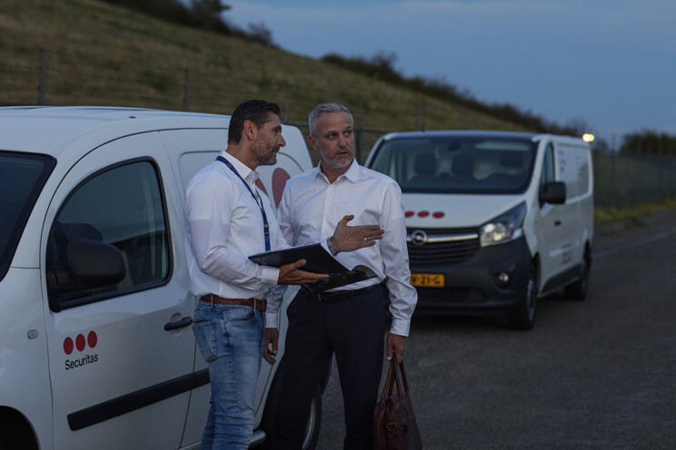 Securitas employees having conversation